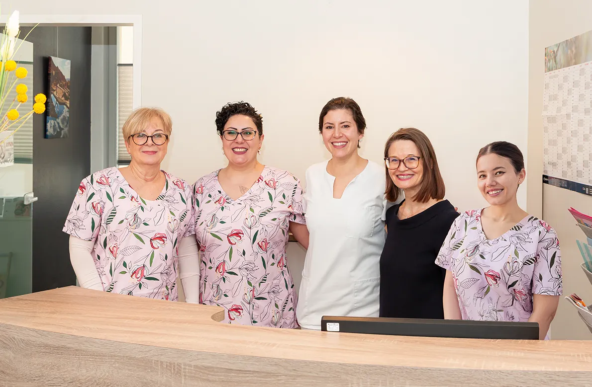 Das Team der Zahnarztpraxis Frankfurt Stadtmitte am Roßmarkt/Goetheplatz